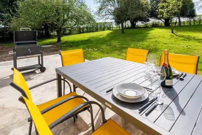 Image de 🏡 La Grange 1755 – Piscine intérieure chauffée – Aux portes de la Champagne