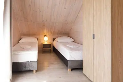 Image de Collins Resorts to wakacje marzeń dla rodzin z dziećmi przy samej plaży.