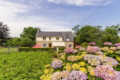 Image de Maison de charme avec wifi et animaux acceptés à Villedieu-les-Poêles