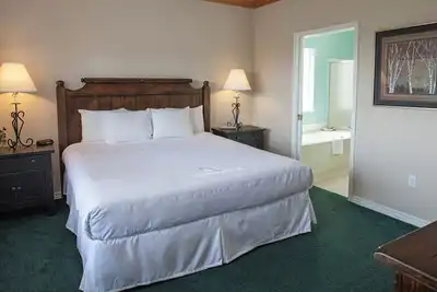 Image de 2 Spacious Palace View Heights Getaway – Perfect for Families or Group Retreats