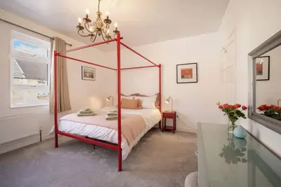 Image de Beautiful Bath Home - Sleeps 7, Perfect for Families or Friendship Groups