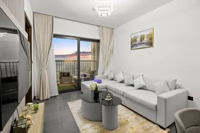 Image de Bright, Breezy & Central – 1br + Extra Room