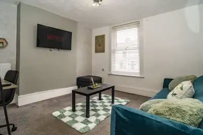 Image de Maison-Large-Salle de bain privée