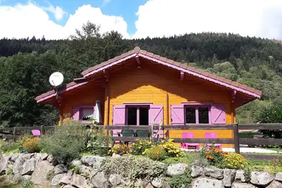 Image de Chalet à la montagne\nTerrain de 8 000m2\nAnimaux de compagnie acceptés!