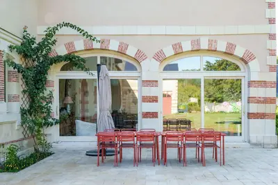 Image de Grande maison familiale 15 p. entre Azay et Chinon