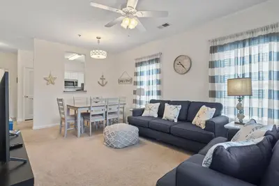 Image de 90-Day Rental, Charming 2-bedroom condo in Surfside Beach with Ac