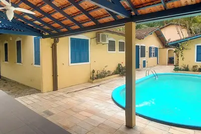 Image de Charming Azorean House In Floripa!