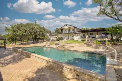 Image de Amazing Pool, Game room and home theatre, near Sacramento, close to Folsom Lake