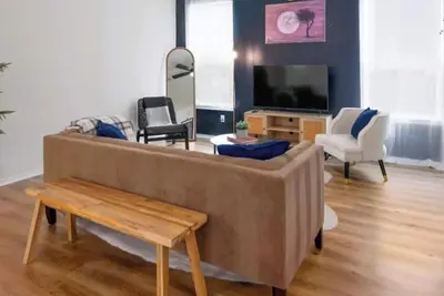 Image de Hestia: 3br/2ba | Near Tech Ridge & East Village