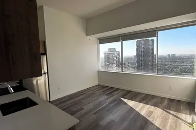 Image de Long Term Stays Apartment Downtown - Unfurnished/Furnished options