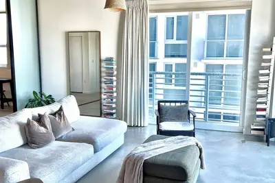 Image de Charming 2-bedroom condo with fitness room and pool in Downtown Miami