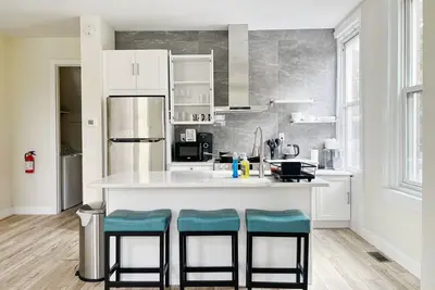 Image de Ramblei near Drexel Park: 4-Bedroom Unit A