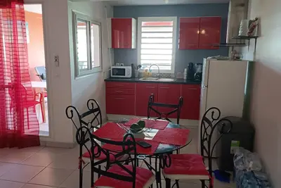 Image de T2, King Size à 10 min à pied du bourg, des plages, restos, itinéraire pédestre