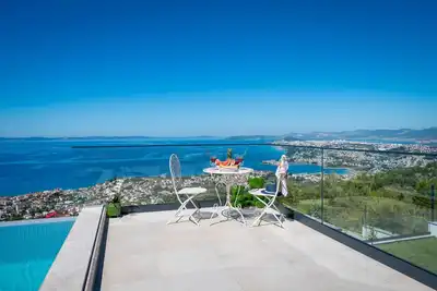 Image de Villa Naaria with Pool