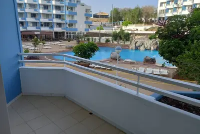 Image de Essential Green Studio, Pools, Parking, Fiber