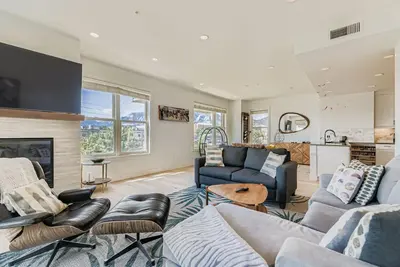 Image de Flatiron View 2br with Rooftop Pool