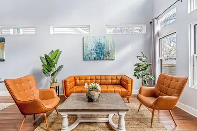 Image de Downtown homeaway from home