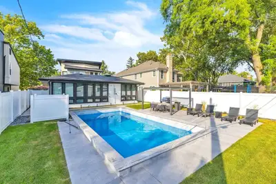 Image de Elmhurst Luxury 4br w/ Pool, Fenced Yard, Downtown