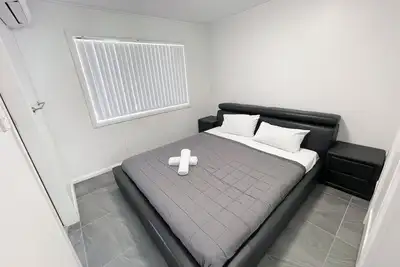 Image de Sunrise Apt 4 · Cozy 1br · Poolside Escape