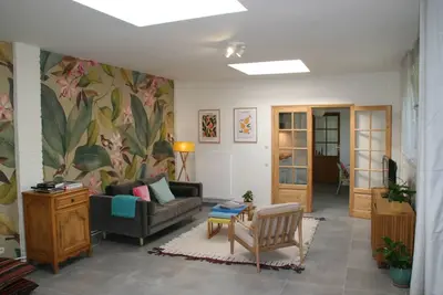 Image de Logement entier : appartement calme avec jardin