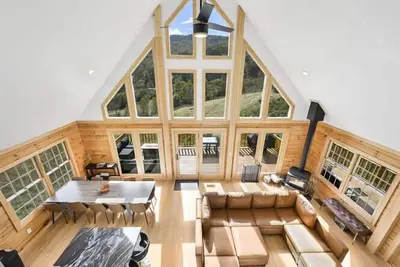 Image de Fox Run Log Cabin~ Luxe~Asheville~Dutch Cove