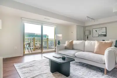 Image de Blueground | Ballston, pool, nr Arlington Park