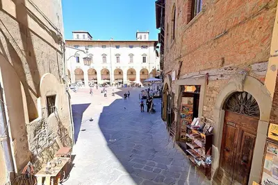 Image de Appartamento Vasaria A: A graceful apartment located in the historic center of Arezzo, with Free Wi-Fi.