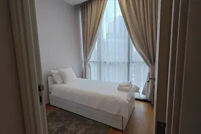 Image de Appartement neuf de 2 chambres près de Paragon