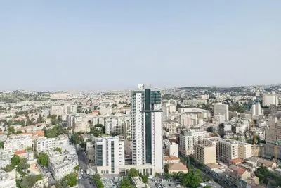 Image de 1 Bedroom Savyon View - Isrentals