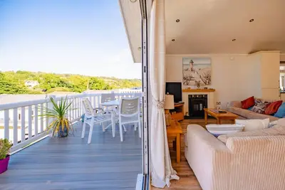 Image de Spacious 6 Bed Lodge - Stepaside