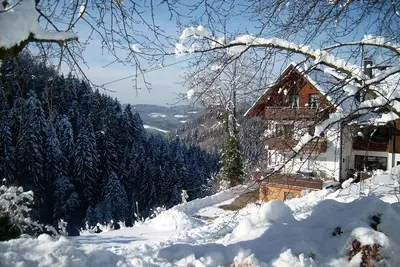 Image de Christianshof - Appartement '2' avec vue sur la montagne, jardin commun et Wi-Fi