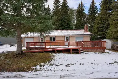 Image de Rosebud Cottage – Fireplace & High-Speed Internet