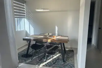 Image de Excellent, comfortable and pleasant apt. Close to the places you want to visit.