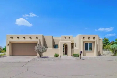 Image de Scenic Vista with Game Room and Putting Green