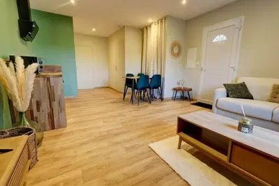 Image de Havre de paix près de Pérouges, charme et confort