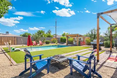 Image de The Jungle Hut - Chandler Az