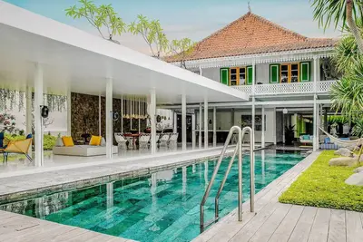 Image de Villa 1880 - Cinq Chambres Villa, Couchages 16