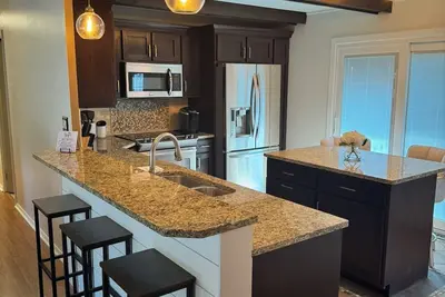 Image de Lincoln Getaway: 3br, 3ba Home + Arcade