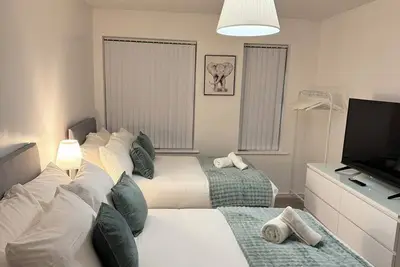 Image de Stylish 1-Br Apartment: Perfect for 4