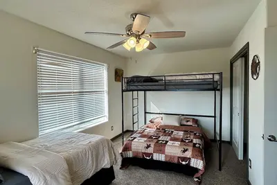 Image de Cowboy Bunkhouse Condo