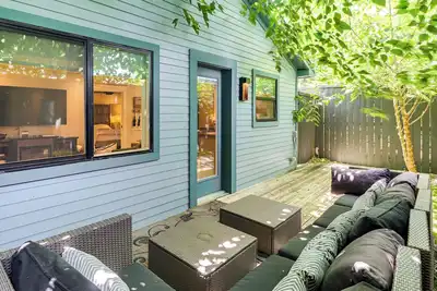 Image de Walk to Zilker Park, Barton Springs Pool! Cozy Gem