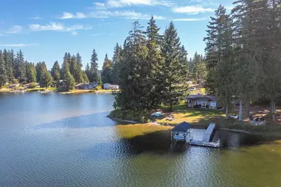 Image de Lake House on Private Island - 9 acres