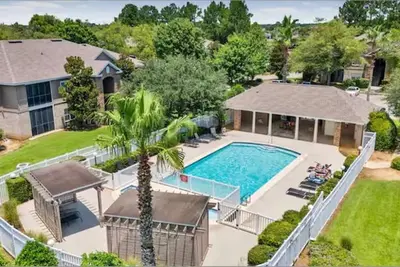 Image de Upscale Foley Retreat w/Pool near Sports Complexes
