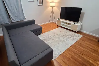 Image de Charming One Bedroom Apartment w/ washer/dryer & short commute to Nyc