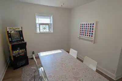 Image de Contractors Lounge Near Downtown Cartersville