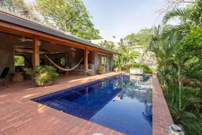 Image de Casa Abeja, Walking to Bodhi Tree, New Listing