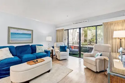 Image de Serene Resort Retreat, Steps to Beach