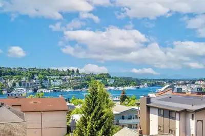 Image de 4 Beds Townhome with Rooftop Lake & Mountain Views