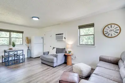 Image de < 1 Mi to Cherokee Casino Sallisaw! Home Near I-40