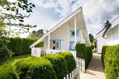 Image de Collins Resorts to wakacje marzeń dla rodzin z dziećmi przy samej plaży.